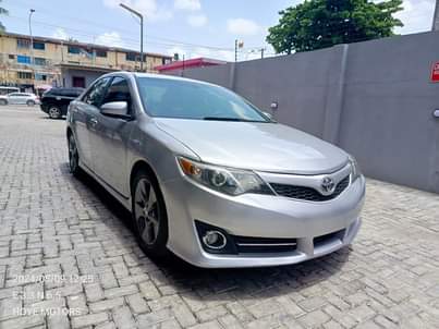 A picture of Toyota Camry 09031661636