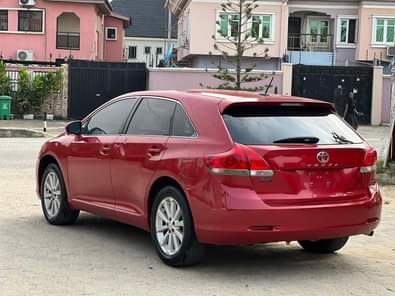 A picture of Clean first body Toyota Venza 2010 XLE V4 Accident free