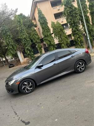 A picture of Honda Civic 2016