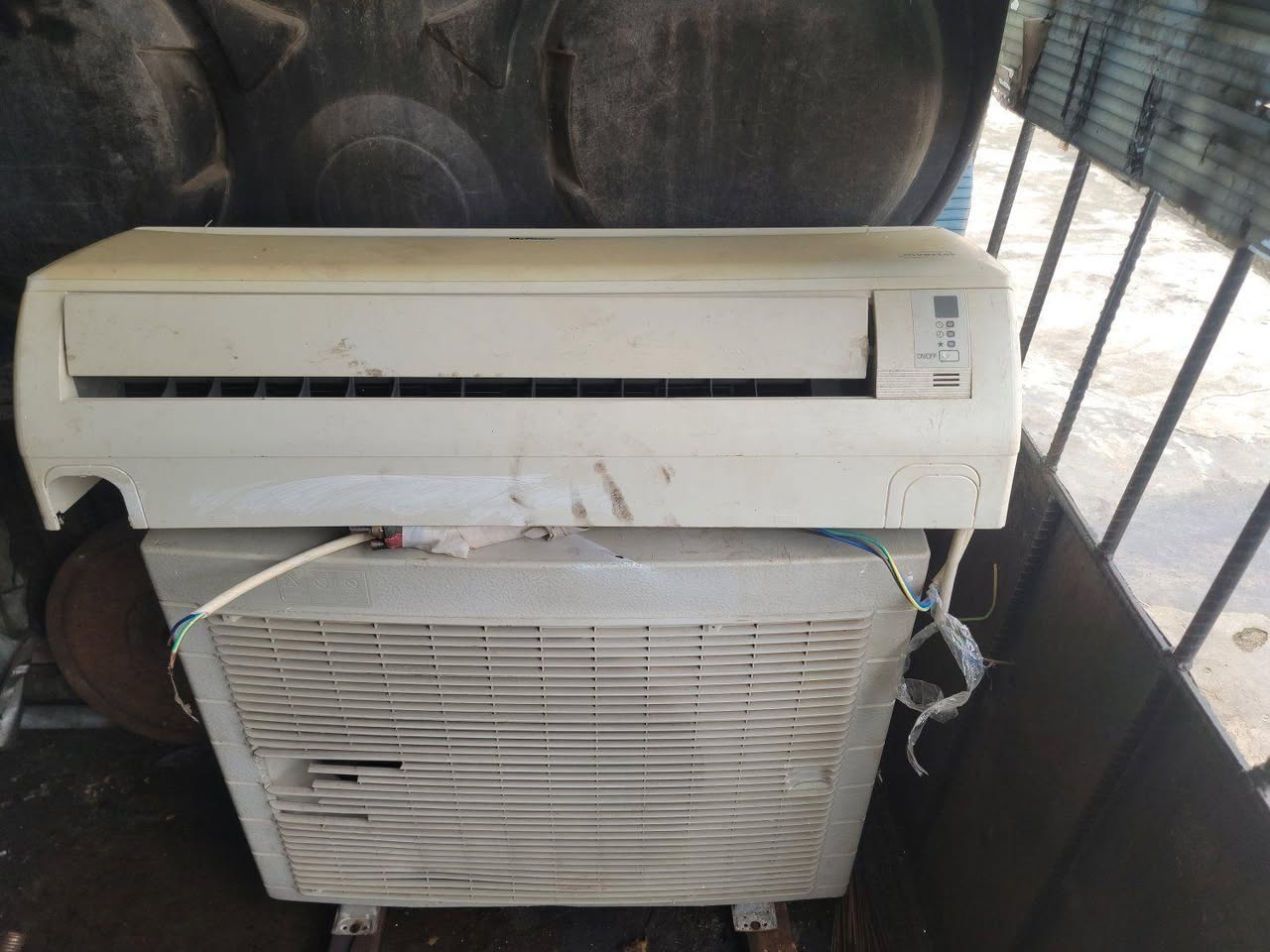A picture of 1 5HP Ac split unit