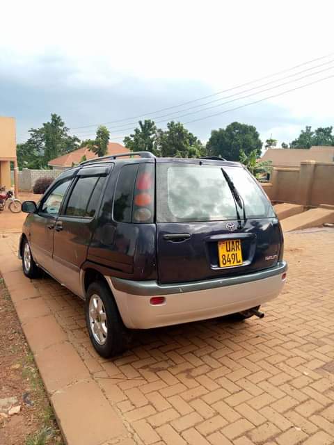 used toyota raum