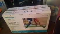 A picture of Hisense 32 inches tv smart boxed