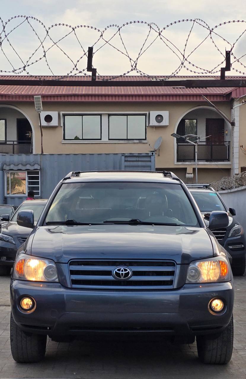 A picture of 2006 Toyota Highlander Available Features Foreign Used V6 Engine 4Wheel