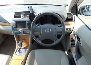 A picture of Toyota premio