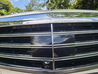 A picture of Mercedes s400