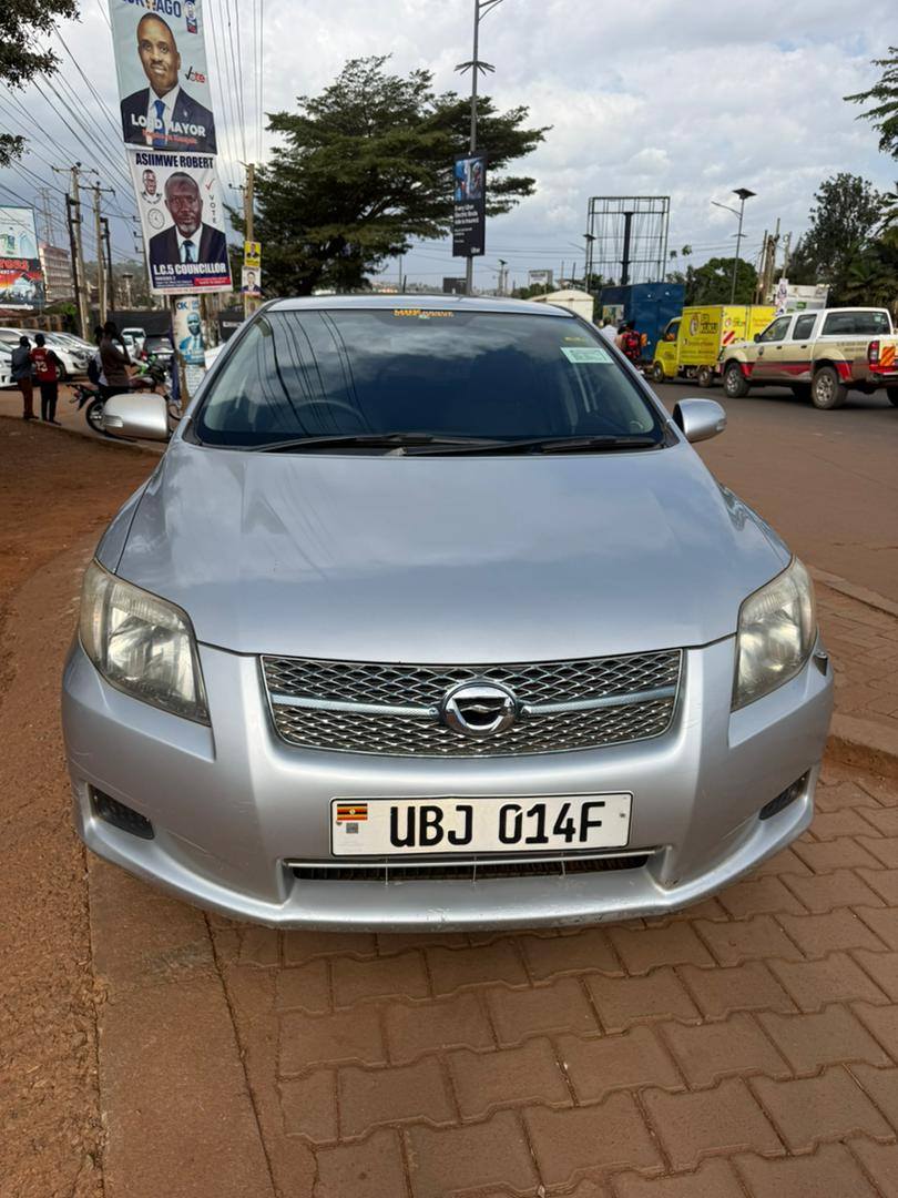 toyota fielder