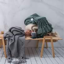 A picture of Throw blankets