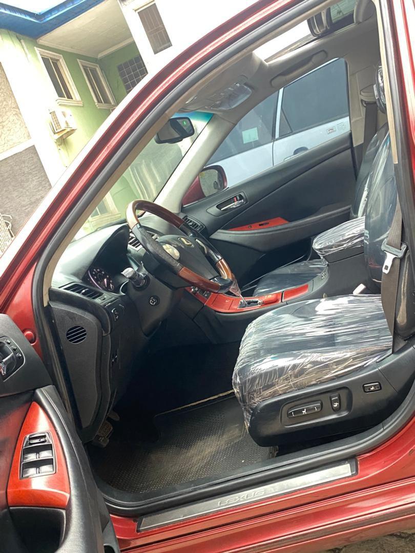A picture of 2008 Es350
