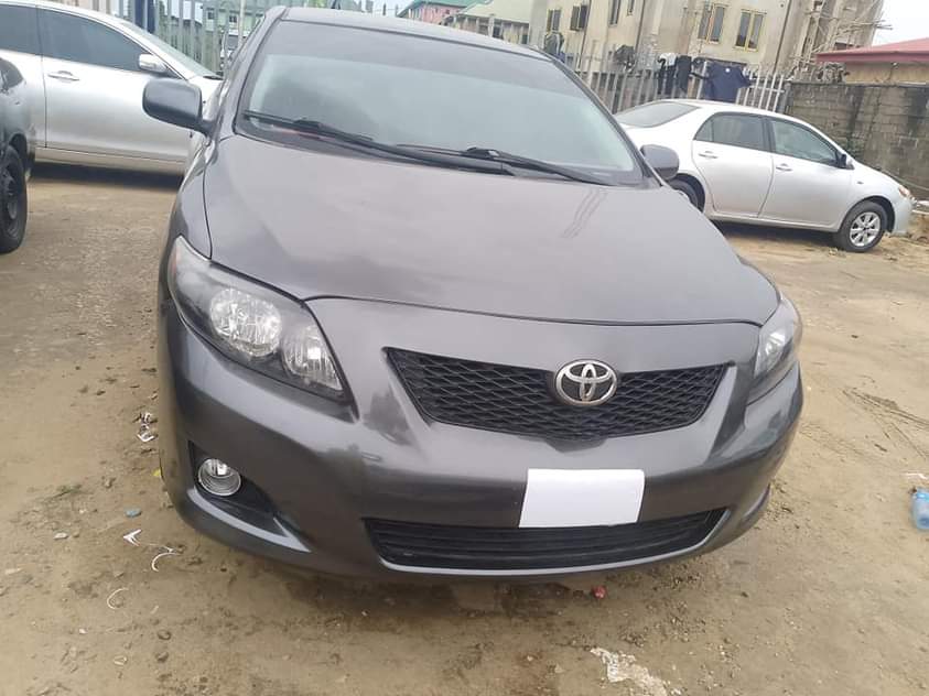 A picture of Toyota Corolla 2010 model 98 Belgium Engine n gear 100