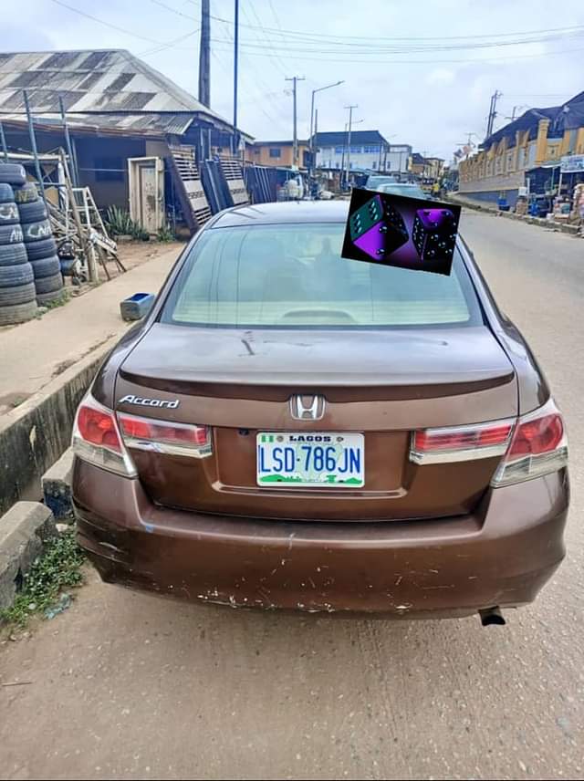 A picture of First body Honda Accord 2010 with avery sound engine gear
