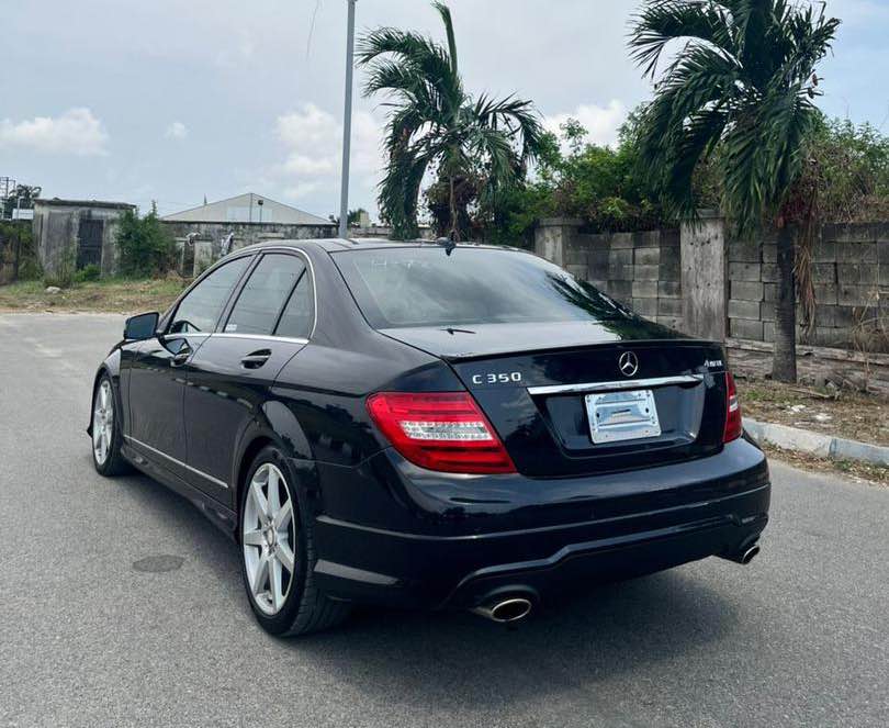 A picture of 2013 Mercedes Benz C350 Sport foreign used 15 9m