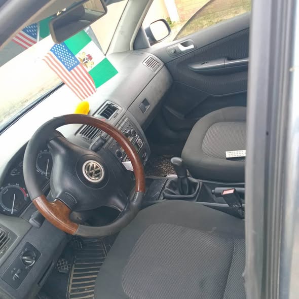 A picture of Volkwagen Skoda 03