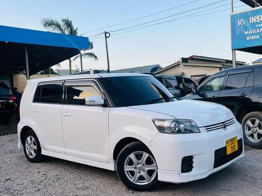 A picture of TOYOTA RUMION TSHS 14 9M