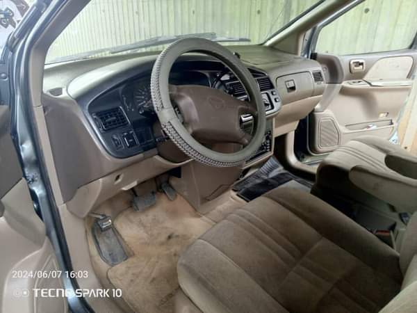 A picture of 2002 Toyota sienna for sale Untampered engine untouched gear and