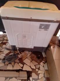 A picture of Washing machine 6kg And ceeling fan