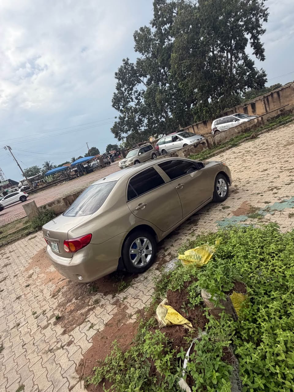 A picture of Toyota Corolla 2010 first owner first registration am the owner