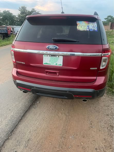 A picture of FORD EXPLORER 2014