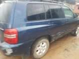 A picture of Toyota Highlander 03