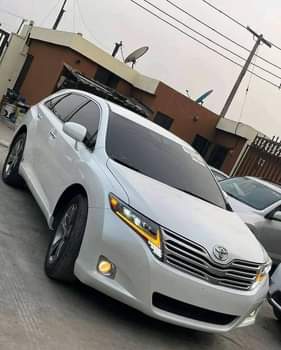 A picture of TOYOTA VENZA LE Model 2011 Price 5 8million naira Whatsap
