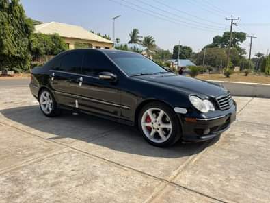 A picture of FAULTLESS CARS ONLY USED MERCEDES BENZ C230 MODEL 2007 WITH