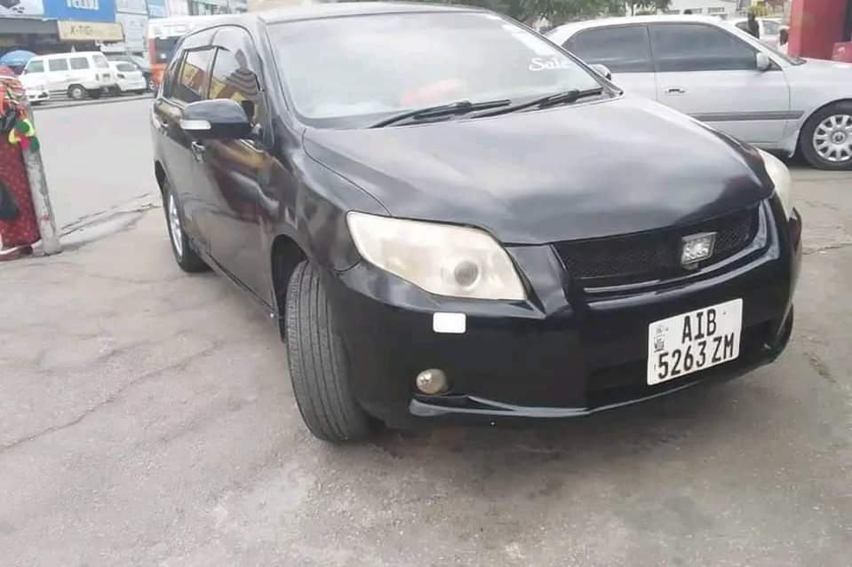 toyota fielder
