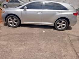 A picture of Admin Please APPROVE Belgium Grade 2010 Toyota Venza Thumbstart 12