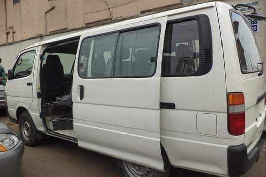 A picture of Very Neat Toyota Hiace Bus percent first body 800K