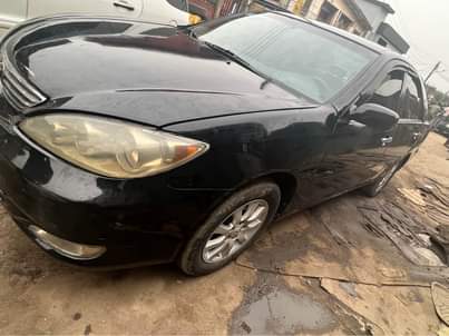 A picture of Awoof 2004 big daddy Camry works perfectly with ac buy
