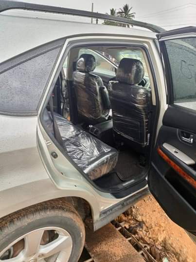 A picture of 2005 Lexus Rx 330