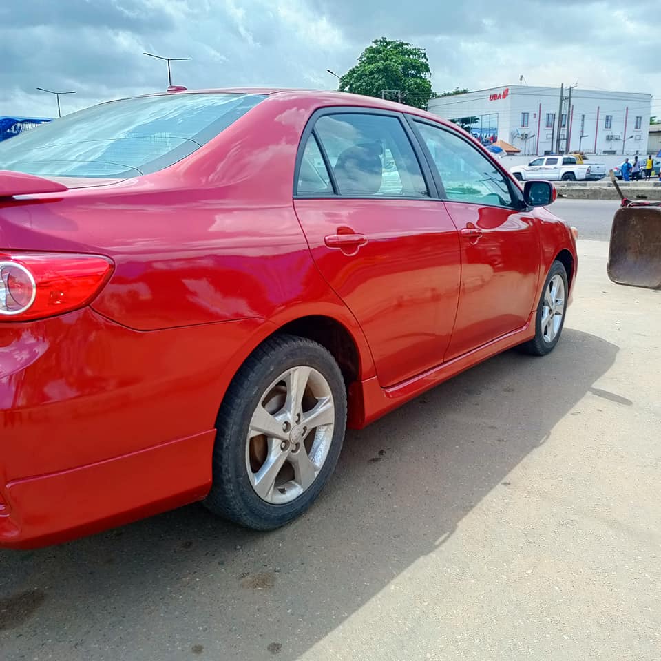 A picture of Toyota Corolla 2012 Toks 12m