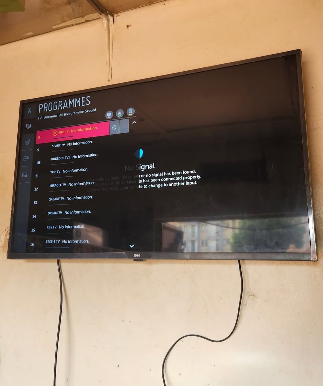 A picture of Original LG tv 43 inches for sell