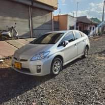 A picture of Prius Hybrid 2011
