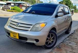 A picture of TOYOTA IST GOOD NEW FOR SELL 12M OR EXCHANGE SO