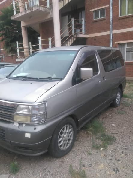 nissan elgrand