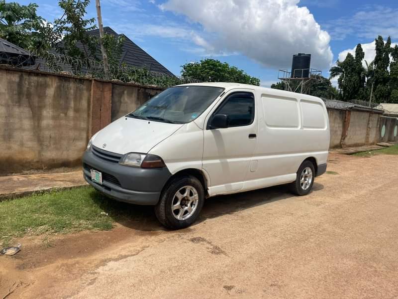 A picture of COMMERCIAL DEALZ TOYOTA HIACE 1999 MODEL PETROL WITH DUTY AT
