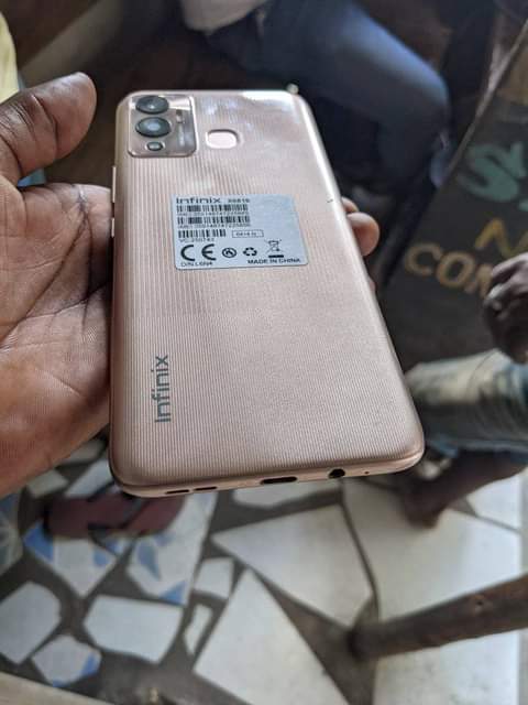 A picture of Infinix hot 12 play