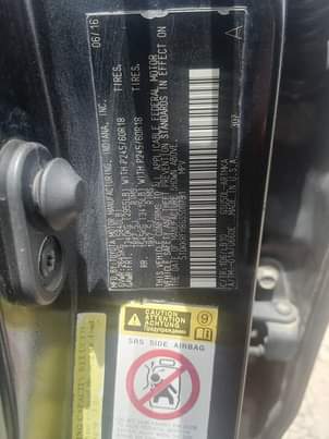 A picture of Extremely Clean registered 2016 Toyota Highlander Limited Details Accident free
