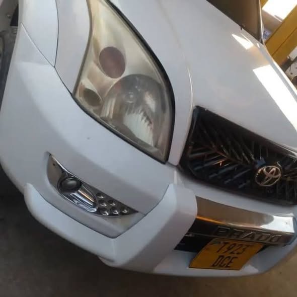 A picture of Justine magari mwanza Toyota prado Tx DCE million 28 tu