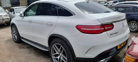 A picture of GLE 4MATIC