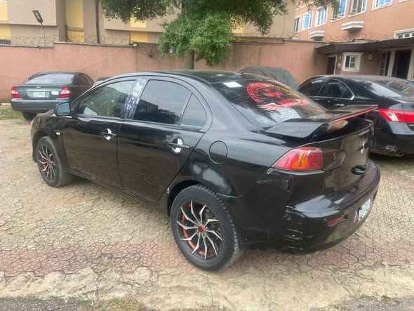 A picture of Mitsubishi lancer