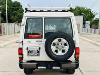 A picture of  LANDCRUISER_HARDTOP_0620356906