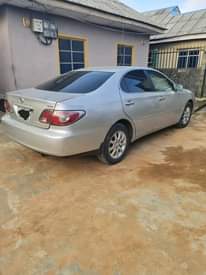 A picture of Neatly used 2004 Es 300 LEXUS