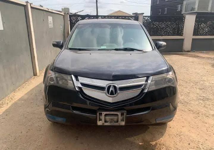 A picture of Acura MDX