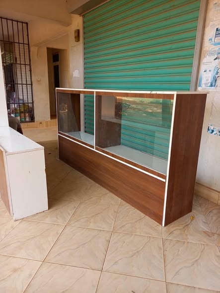 A picture of NAUZA MAKABATI YA DUKANI 0755404085