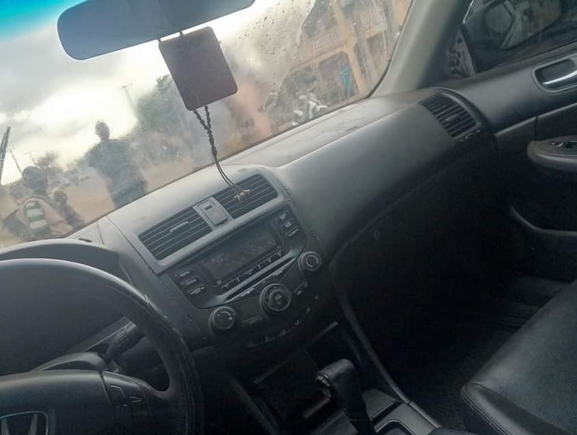 A picture of Honda Accord 2004