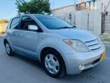 A picture of Toyota ist Price 8 000 000tsh Cc 1290 Year 2004