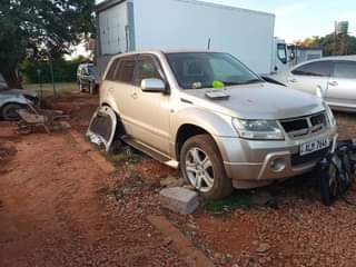 suzuki escudo