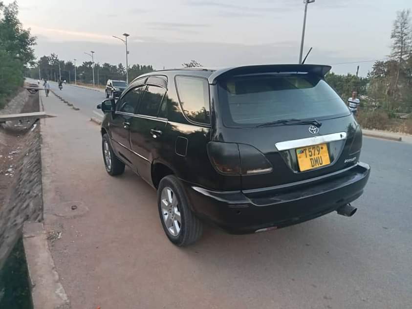 A picture of Harrie old milion 9 8 Ipo mwanza Automatic Engine safi