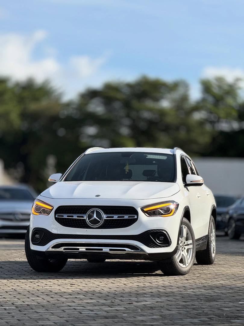 A picture of 2021 Mercedes Benz gla class