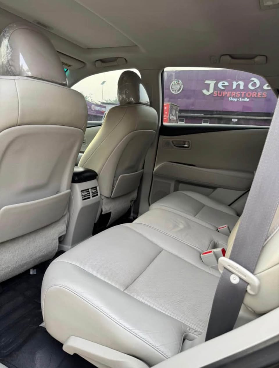 A picture of LEXUS RX350 2010
